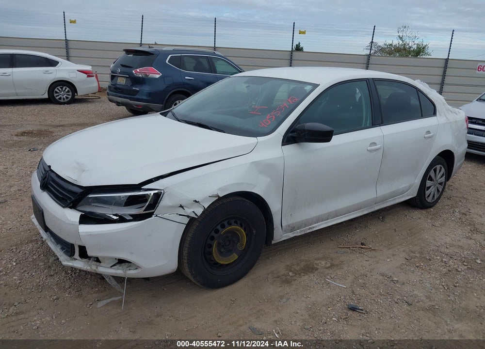 2014 VOLKSWAGEN JETTA 2.0L S VIN: 3VW2K7AJXEM235638