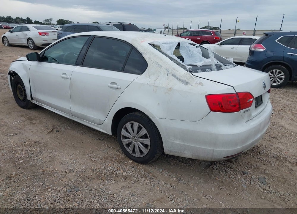2014 VOLKSWAGEN JETTA 2.0L S VIN: 3VW2K7AJXEM235638