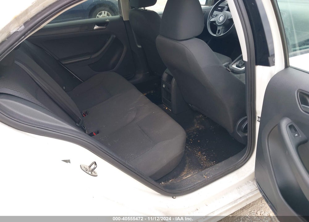 2014 VOLKSWAGEN JETTA 2.0L S VIN: 3VW2K7AJXEM235638