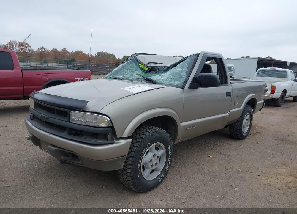 2000 CHEVROLET S-10 LS VIN: 1GCDT14W9YK246204