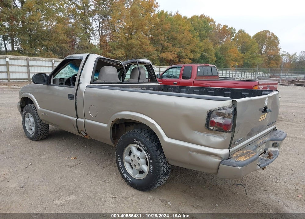 2000 CHEVROLET S-10 LS VIN: 1GCDT14W9YK246204