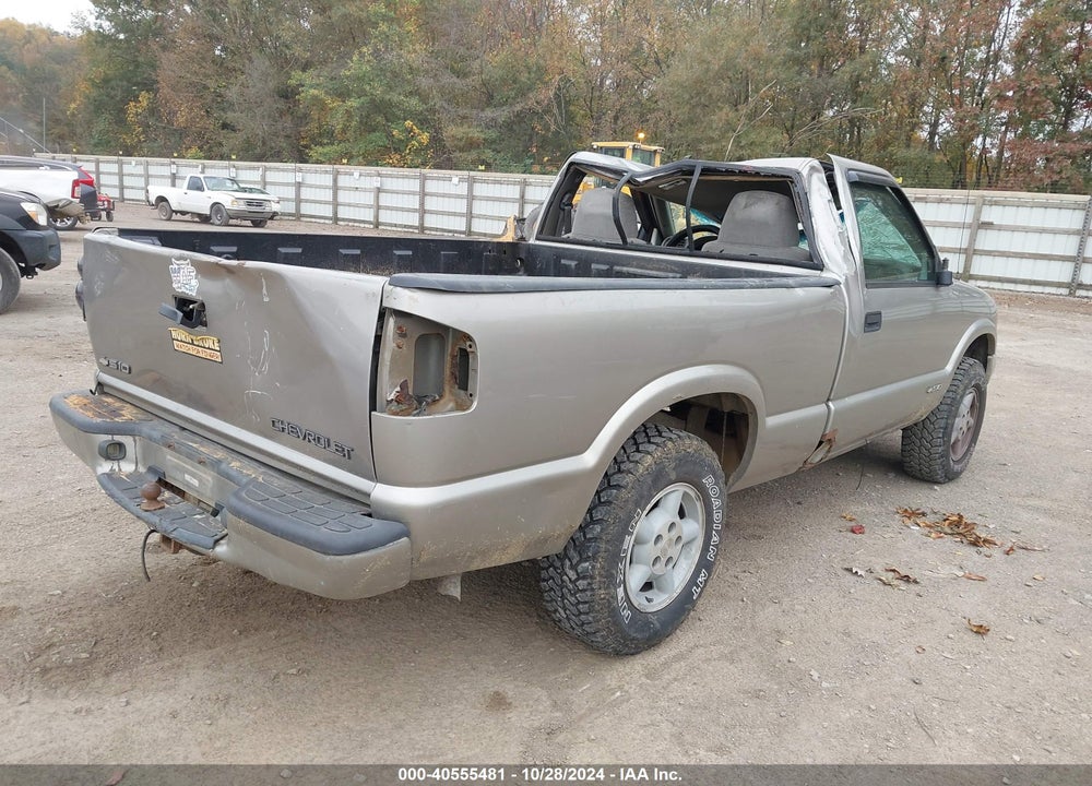 2000 CHEVROLET S-10 LS VIN: 1GCDT14W9YK246204