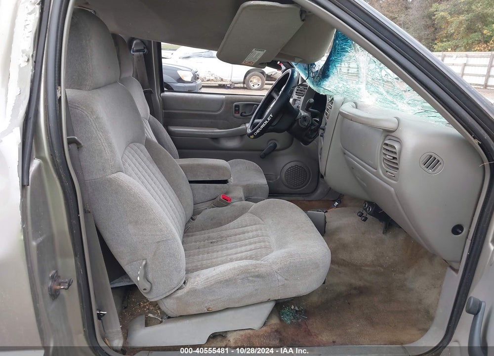2000 CHEVROLET S-10 LS VIN: 1GCDT14W9YK246204