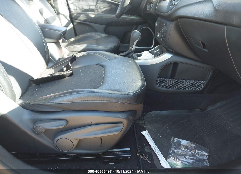 2019 JEEP COMPASS LATITUDE FWD VIN: 3C4NJCBB0KT851255