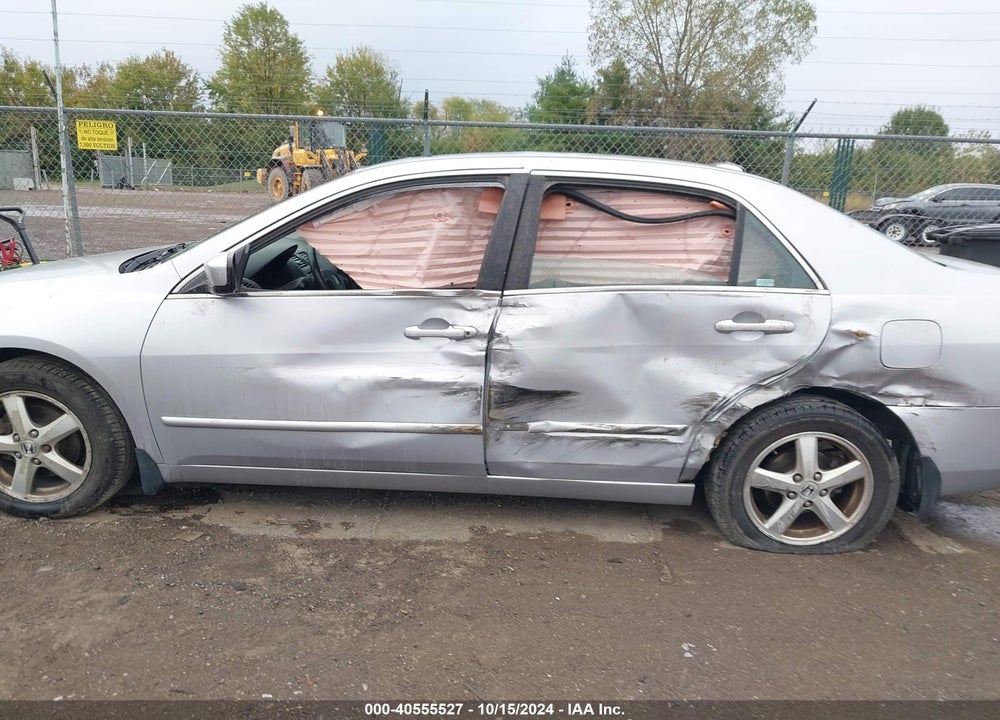 2005 HONDA ACCORD 2.4 EX VIN: 1HGCM56855A009338