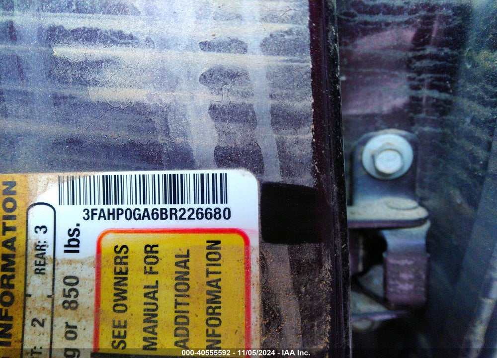2011 FORD FUSION S VIN: 3FAHP0GA6BR226680