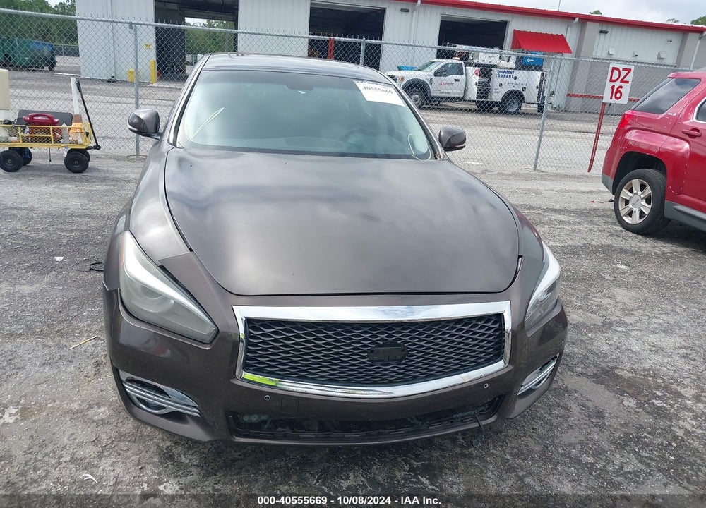 2018 INFINITI Q70 3.7 LUXE VIN: JN1BY1AP2JM180162