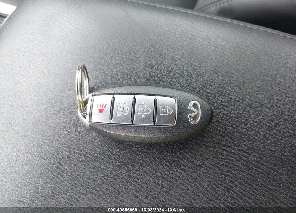2018 INFINITI Q70 3.7 LUXE VIN: JN1BY1AP2JM180162