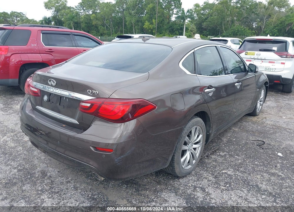 2018 INFINITI Q70 3.7 LUXE VIN: JN1BY1AP2JM180162