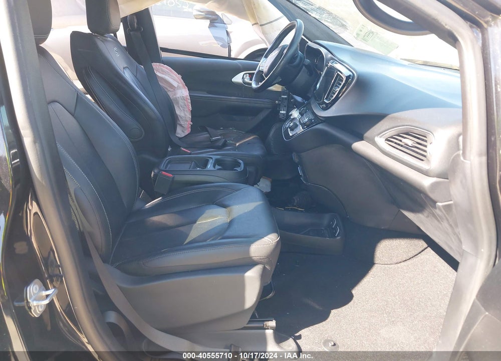 2019 CHRYSLER PACIFICA TOURING L VIN: 2C4RC1BG0KR522778