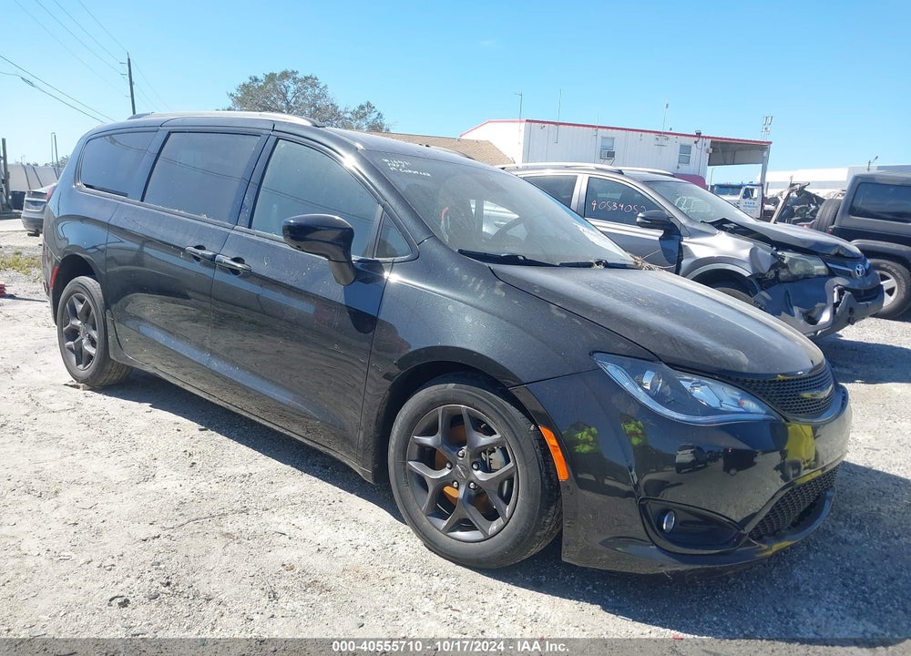 2019 CHRYSLER PACIFICA TOURING L VIN: 2C4RC1BG0KR522778