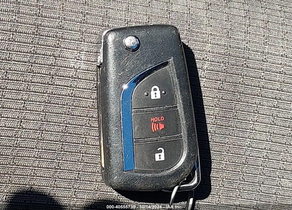 2018 TOYOTA C-HR XLE VIN: NMTKHMBX5JR028375