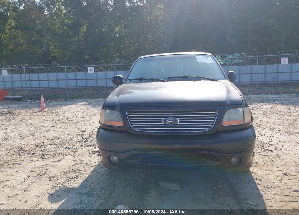 2002 FORD F-150 LARIAT VIN: 1FTRW07392KC96651
