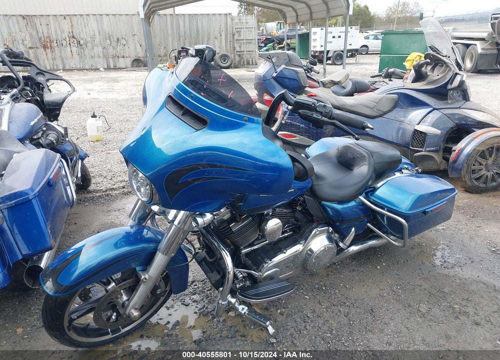 2014 HARLEY-DAVIDSON FLHX STREET GLIDE VIN: 1HD1KBM11EB695533