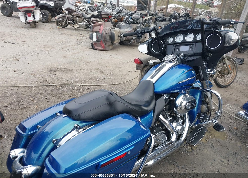 2014 HARLEY-DAVIDSON FLHX STREET GLIDE VIN: 1HD1KBM11EB695533