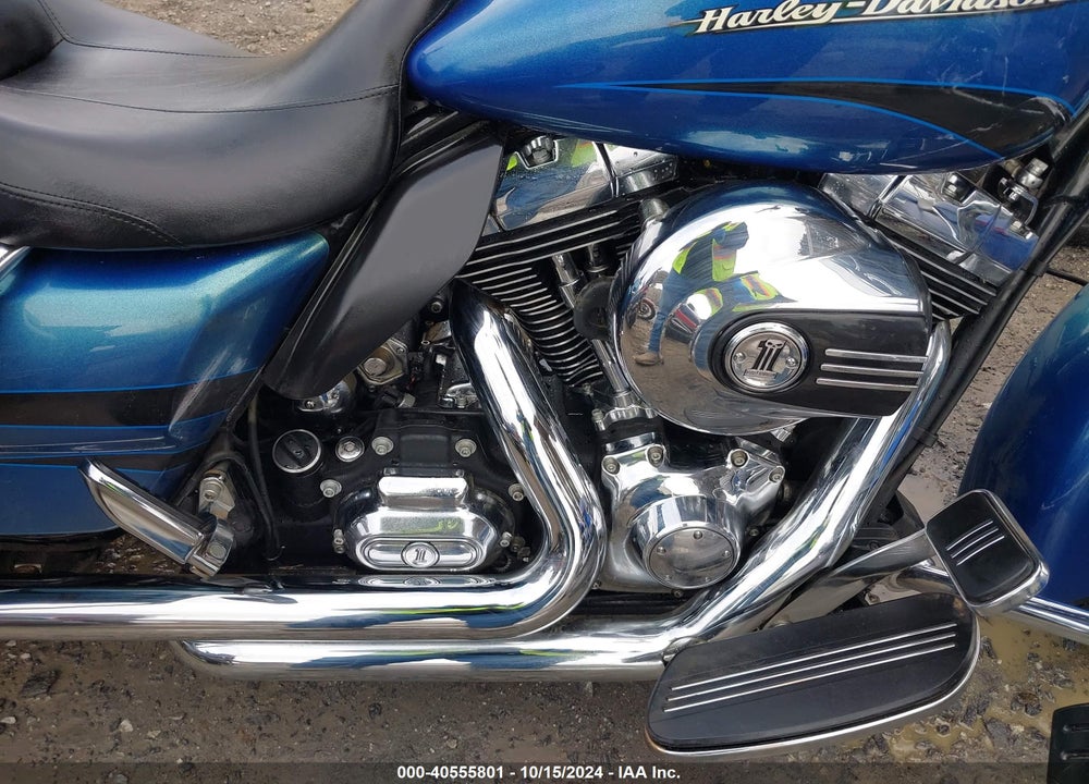 2014 HARLEY-DAVIDSON FLHX STREET GLIDE VIN: 1HD1KBM11EB695533