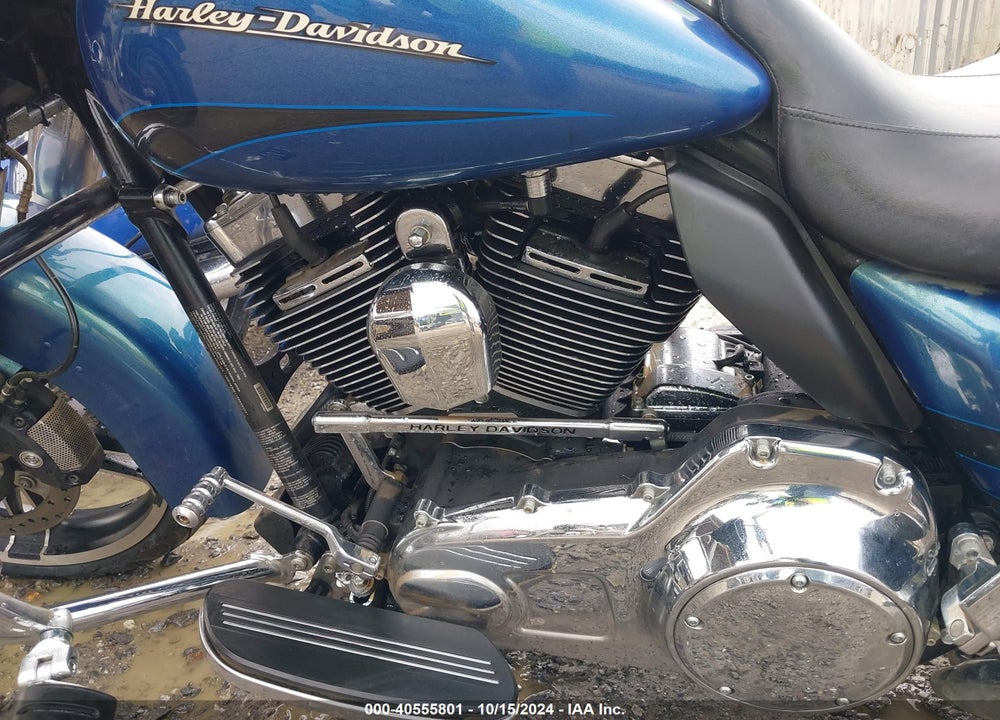 2014 HARLEY-DAVIDSON FLHX STREET GLIDE VIN: 1HD1KBM11EB695533