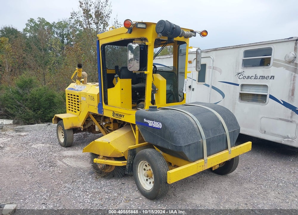 2019 SUPERIOR DT74J SWEEPER VIN: 819506