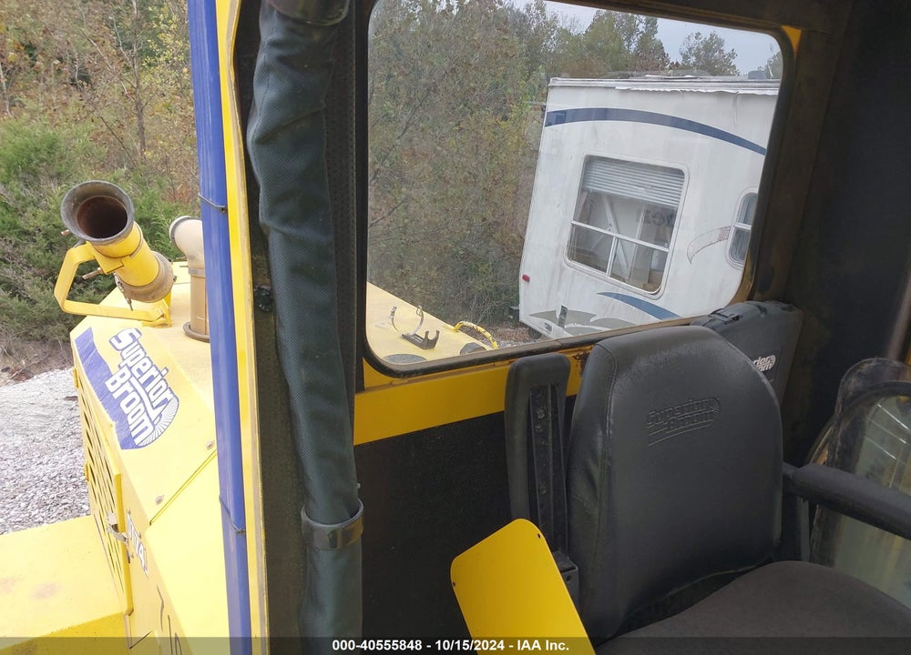 2019 SUPERIOR DT74J SWEEPER VIN: 819506