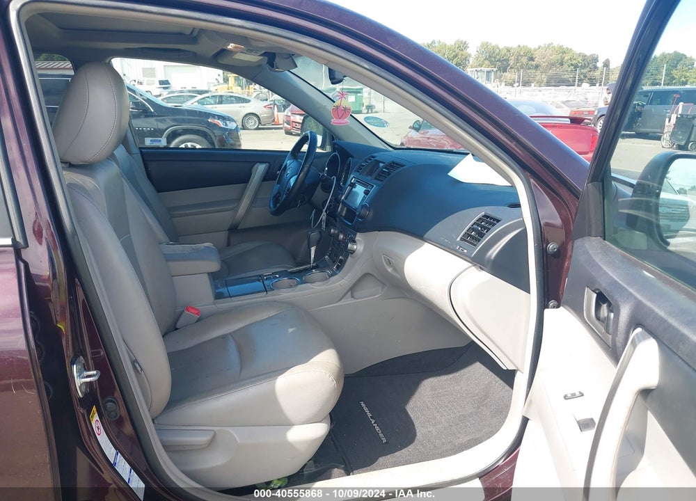 2013 TOYOTA HIGHLANDER SE V6 VIN: 5TDBK3EH7DS269831