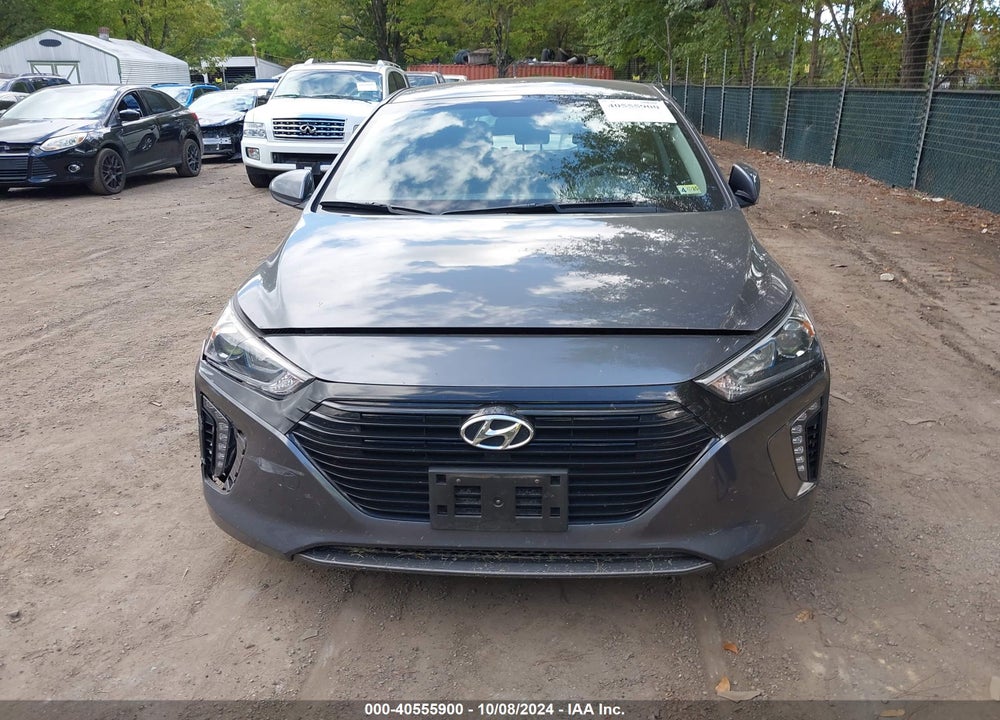 2018 HYUNDAI IONIQ PLUG-IN HYBRID VIN: KMHC65LD5JU104125