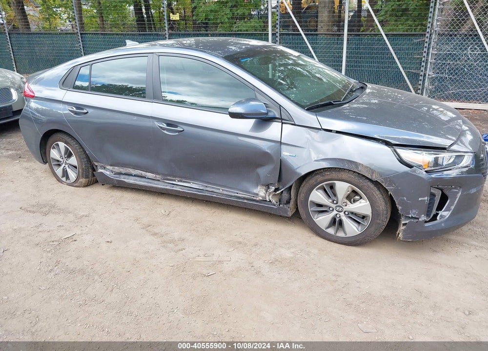 2018 HYUNDAI IONIQ PLUG-IN HYBRID VIN: KMHC65LD5JU104125