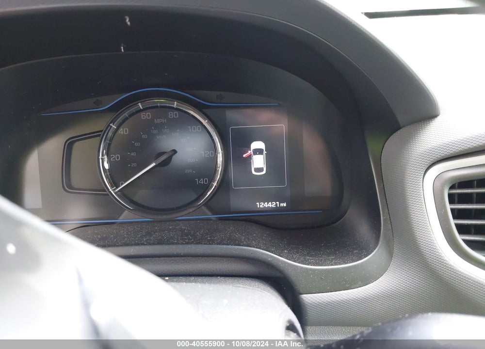 2018 HYUNDAI IONIQ PLUG-IN HYBRID VIN: KMHC65LD5JU104125
