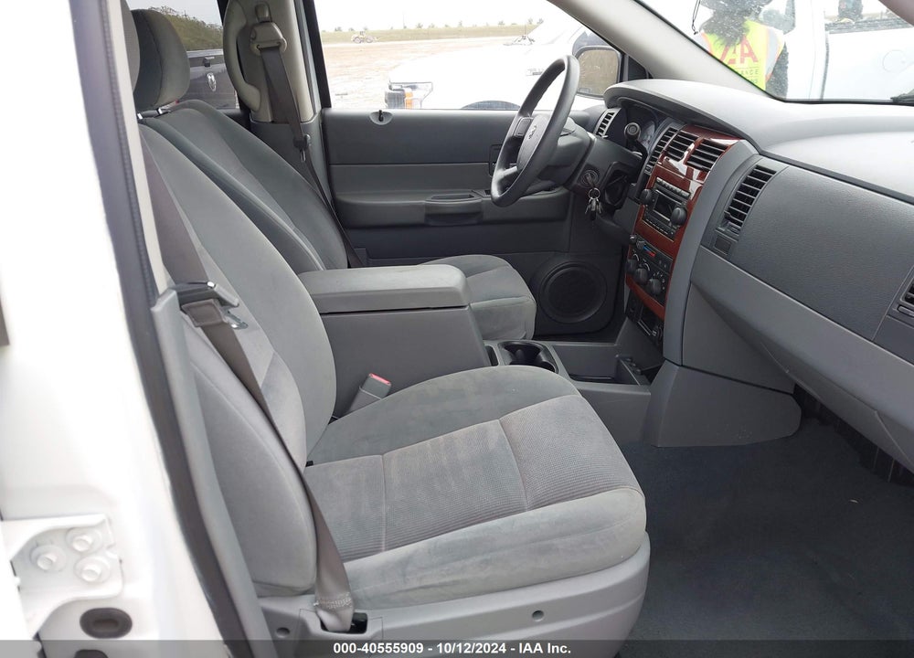 2005 DODGE DURANGO SLT VIN: 1D4HD48N25F605336