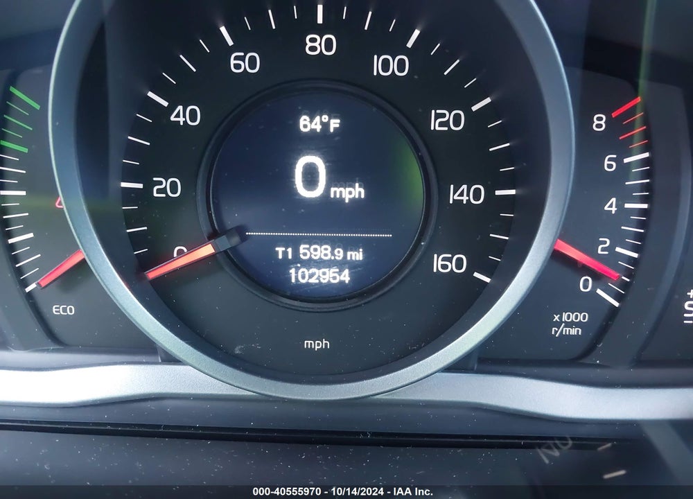 2016 VOLVO XC60 T5 DRIVE-E VIN: YV440MDJ9G2913900
