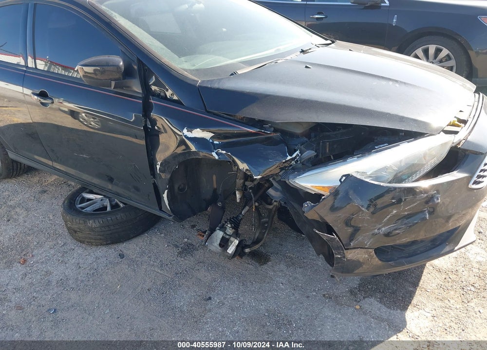 2018 FORD FOCUS SE VIN: 1FADP3F21JL237061