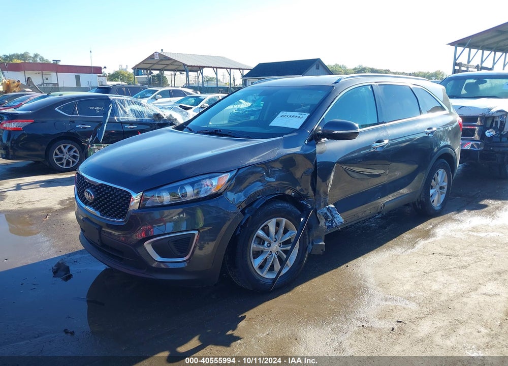 2018 KIA SORENTO 2.4L LX VIN: 5XYPGDA32JG388371