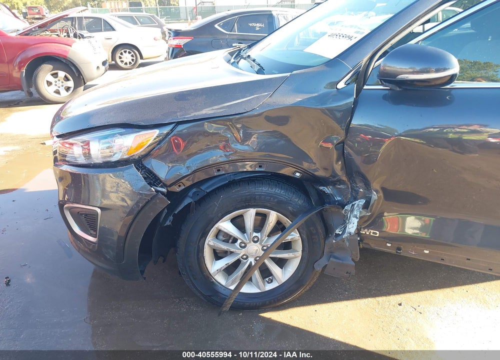2018 KIA SORENTO 2.4L LX VIN: 5XYPGDA32JG388371