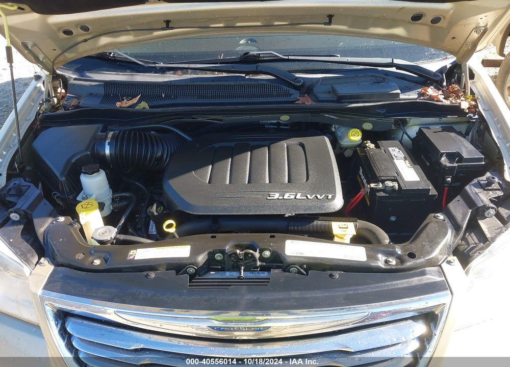 2011 CHRYSLER TOWN & COUNTRY TOURING-L VIN: 2A4RR8DG7BR744815