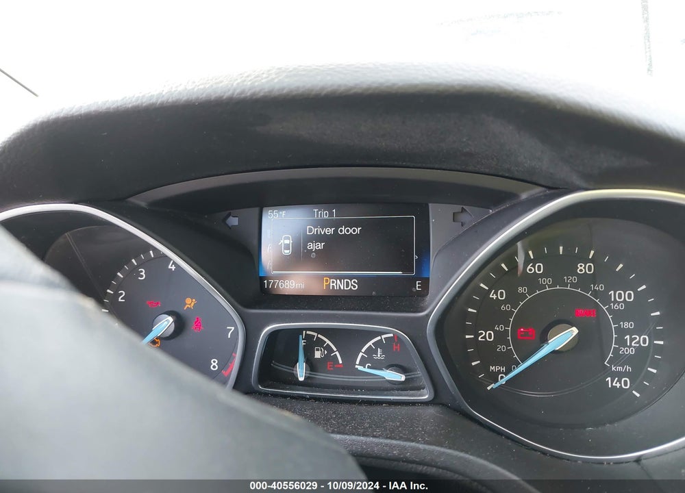 2015 FORD FOCUS TITANIUM VIN: 1FADP3N23FL292572