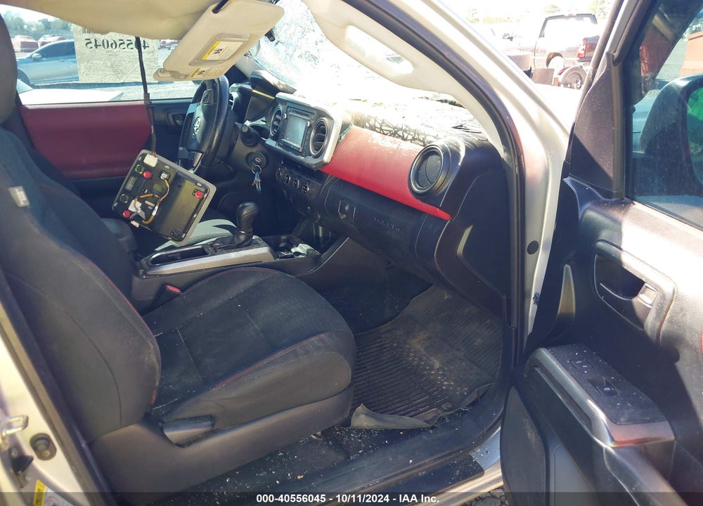 2017 TOYOTA TACOMA SR5 VIN: 5TFSX5EN6HX050006