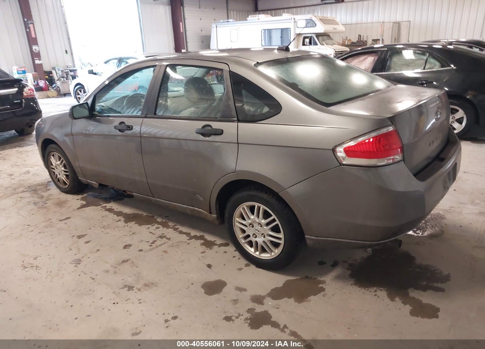 2011 FORD FOCUS SE VIN: 1FAHP3FN0BW172716
