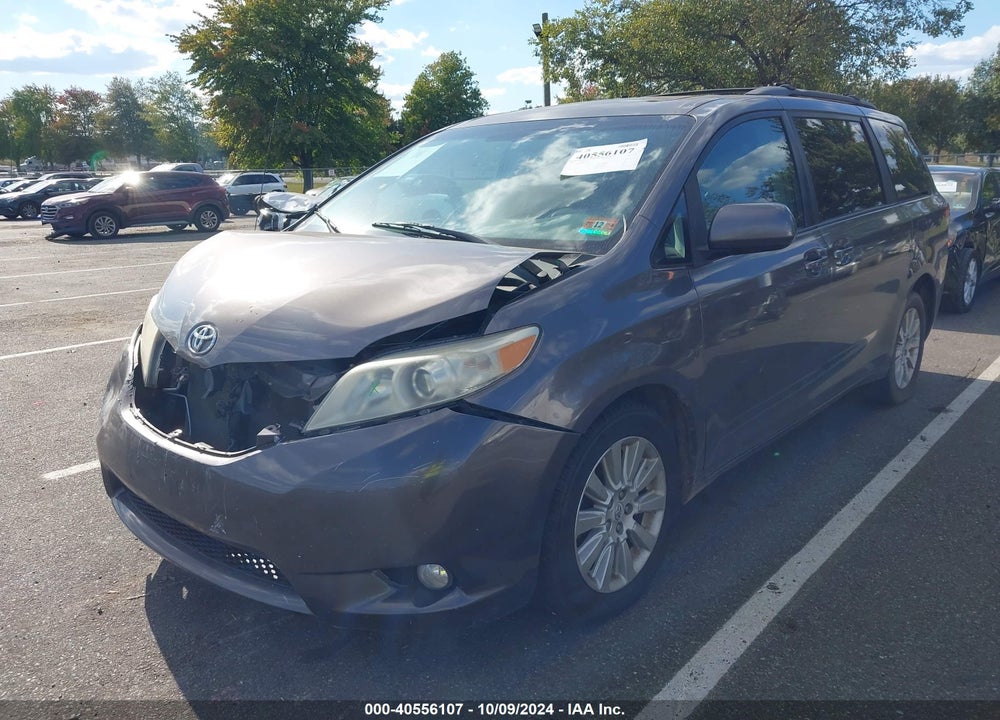 2011 TOYOTA SIENNA XLE VIN: 5TDDK3DC3BS004738