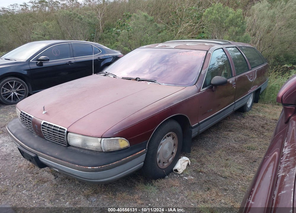 1992 OLDSMOBILE CUSTOM CRUISER VIN: 1G3BP8372NW301255