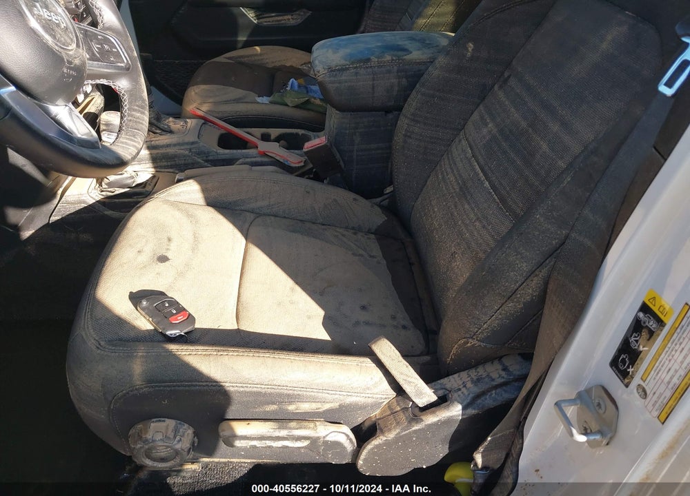 2021 JEEP WRANGLER UNLIMITED SAHARA 4X4 VIN: 1C4HJXEN0MW815489