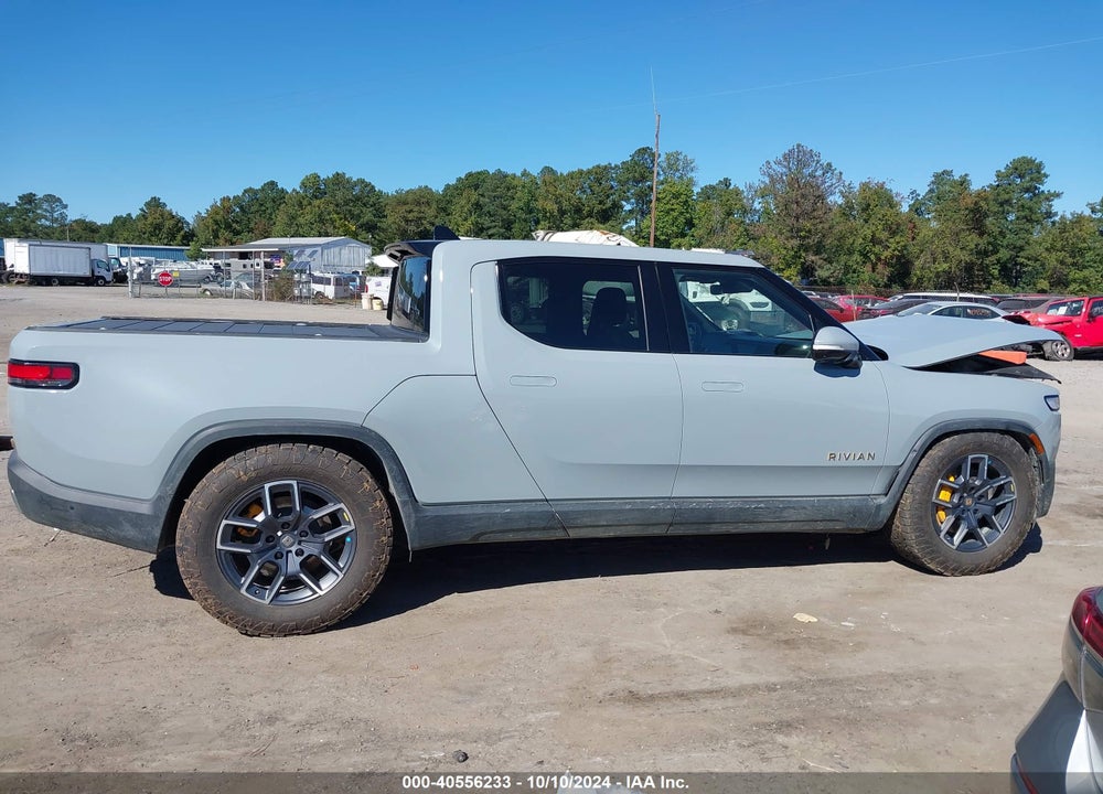 2022 RIVIAN R1T ADVENTURE VIN: 7FCTGAAA4NN009584