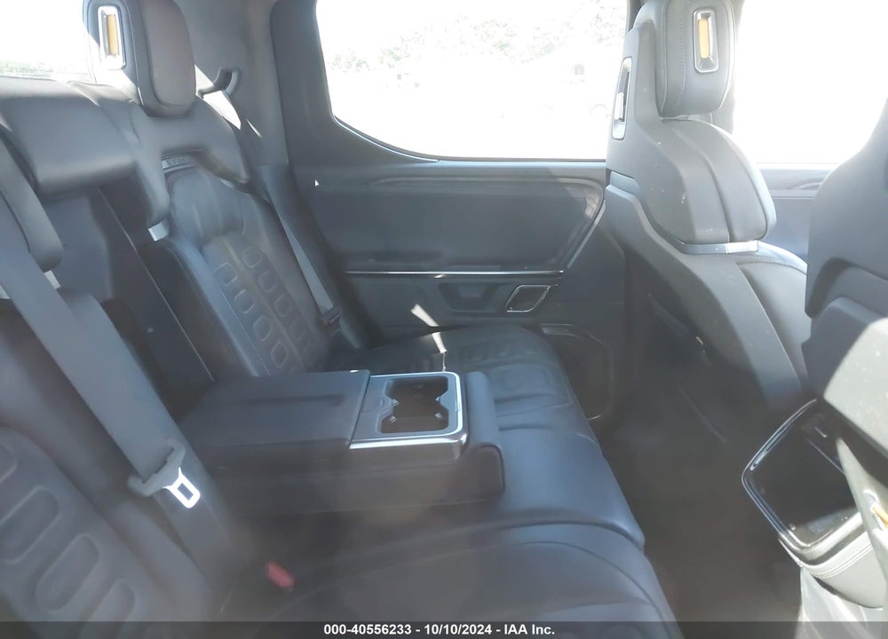 2022 RIVIAN R1T ADVENTURE VIN: 7FCTGAAA4NN009584