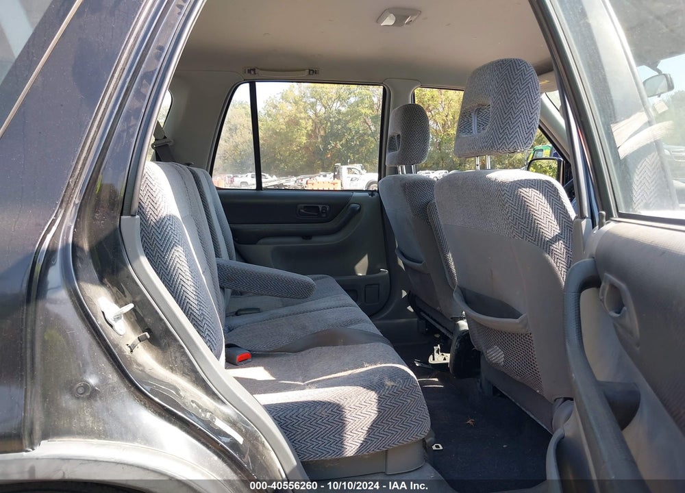 1998 HONDA CR-V LX VIN: JHLRD1841WC080802