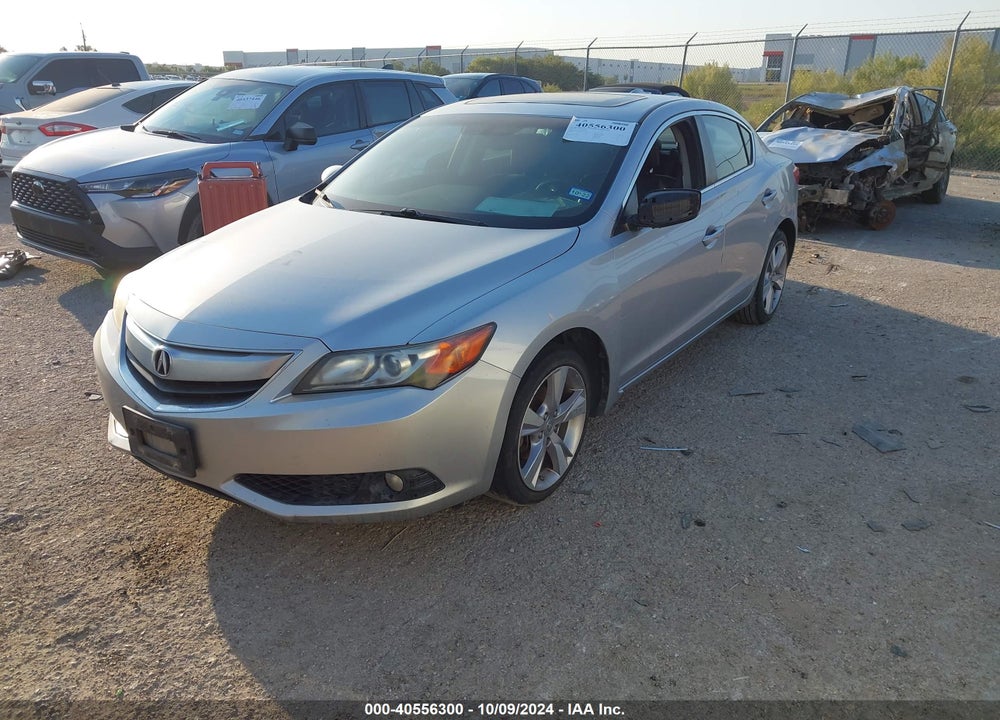 2013 ACURA ILX 2.0L VIN: 19VDE1F55DE005552