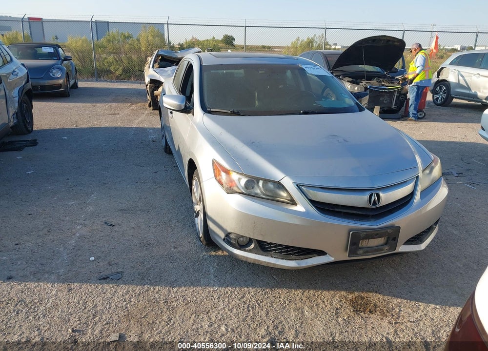 2013 ACURA ILX 2.0L VIN: 19VDE1F55DE005552