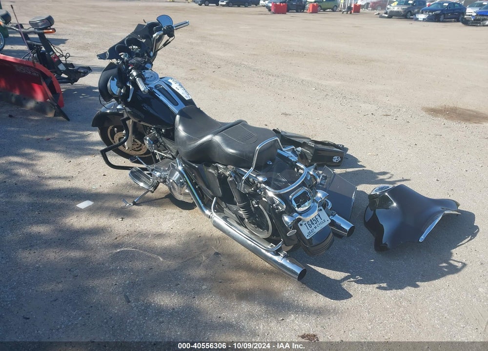 2006 HARLEY-DAVIDSON FLHXI VIN: 1HD1KBW126Y677389