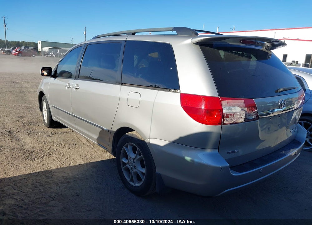 2004 TOYOTA SIENNA XLE LIMITED VIN: 5TDZA22C24S067709