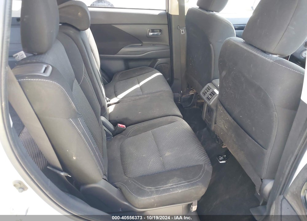 2020 MITSUBISHI OUTLANDER ES 2.4 VIN: JA4AD2A35LZ048097
