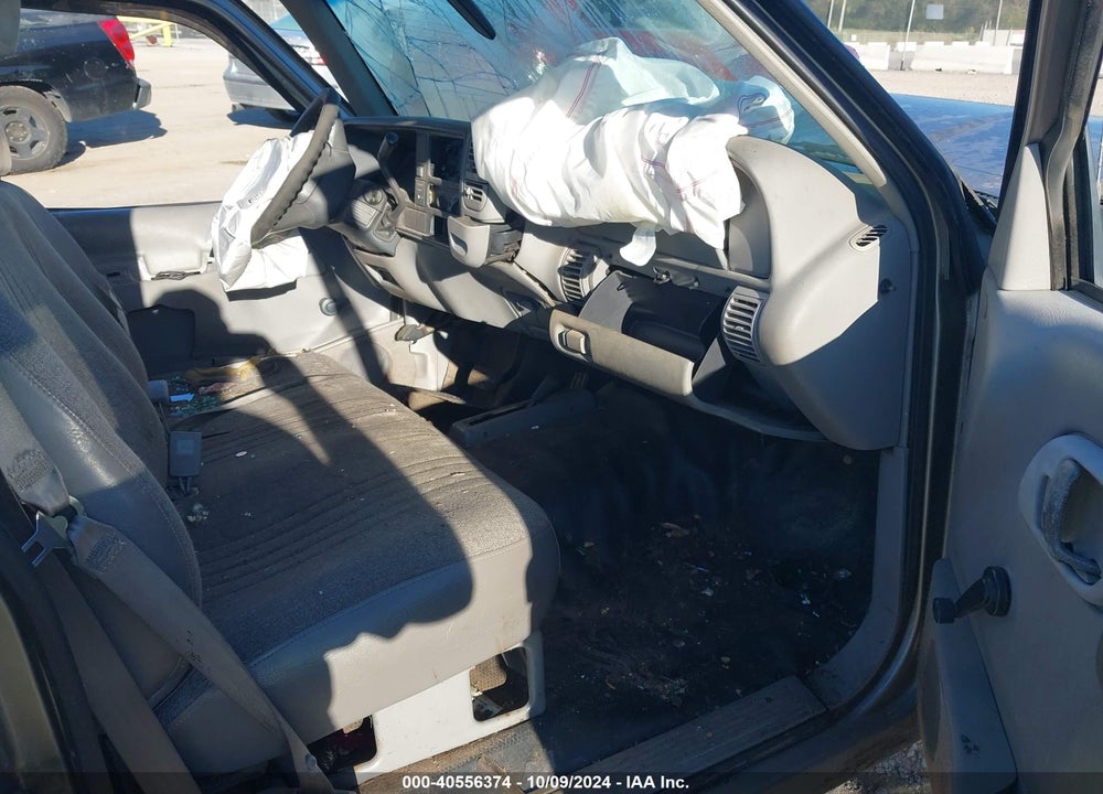 1998 CHEVROLET K1500 FLEETSIDE W/T VIN: 1GCEK14W0WZ204354