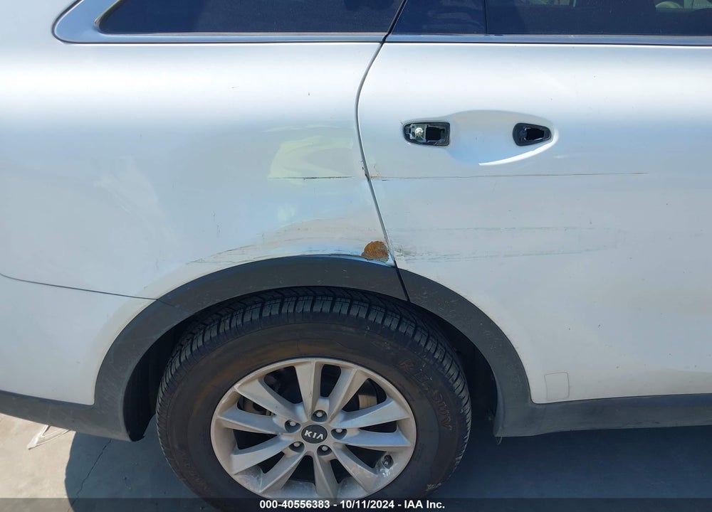 2019 KIA SORENTO 2.4L LX VIN: 5XYPG4A37KG560413