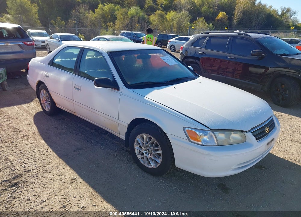 2001 TOYOTA CAMRY LE V6 VIN: 4T1BF22K61U968904
